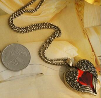 Women's Vintage Retro Red Heart Wings Necklace