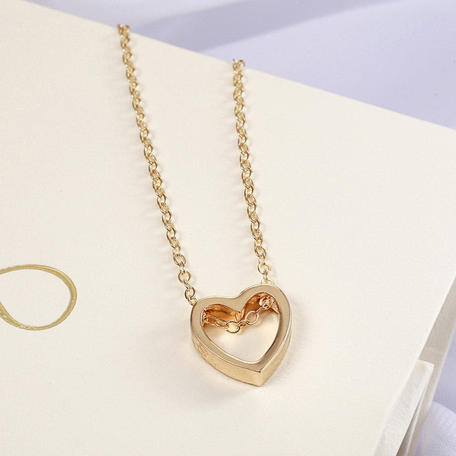 Fashion Design Black Heart Necklace