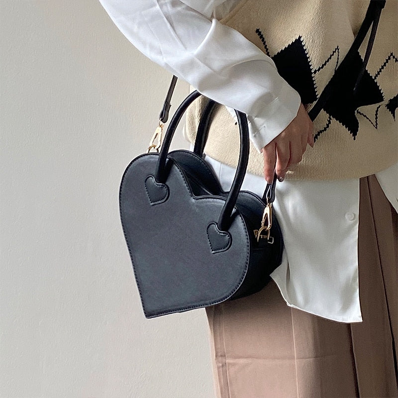 Vintage Love Heart Women's Shoulder Bag