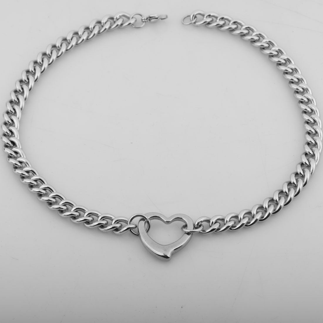 Charming Heart-Shaped Twisted Chain Choker Necklace