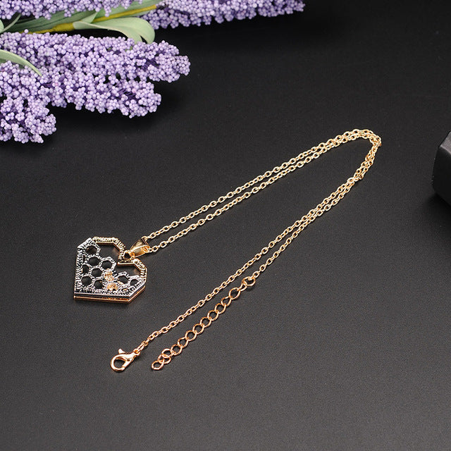 Heart Honeycomb Bee Pendant Choker Necklace