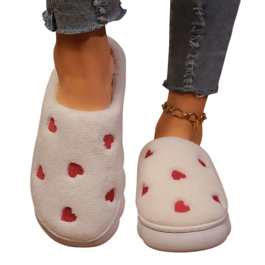 Heart Round Toe Flat Slippers