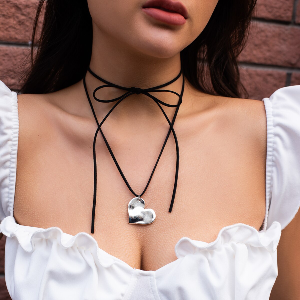 IngeSight.Z Heart Pendant Choker Necklace